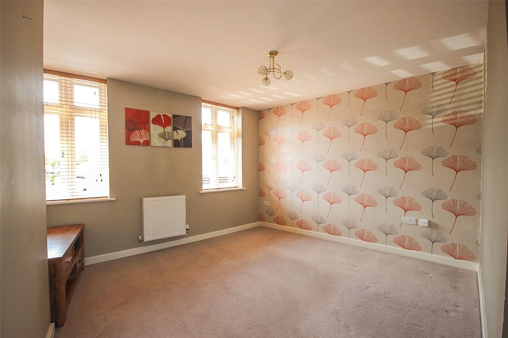 Property photo 3 of 10 Picture No. 16