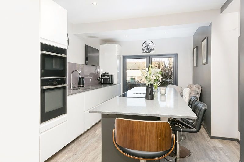 Property photo 3 of 12 Photo 2