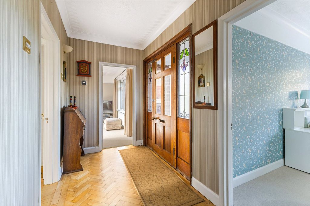 Property photo 3 of 19 Hallway