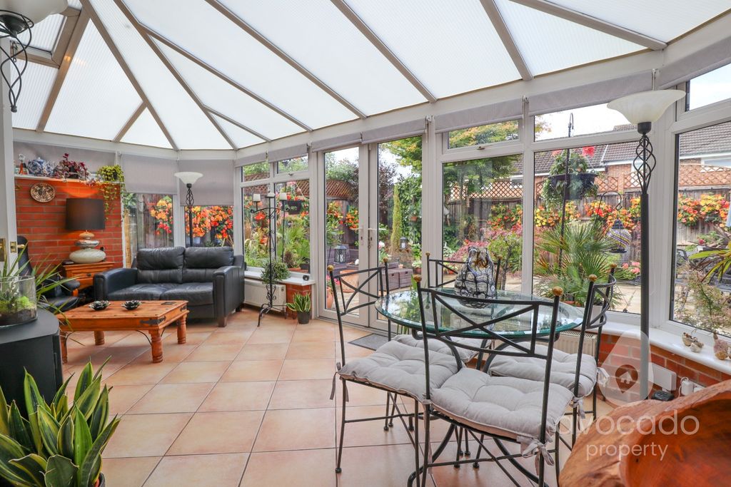 Property photo 3 of 17 4688566