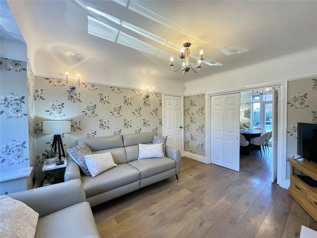 Property photo 3 of 22 Picture No. 23