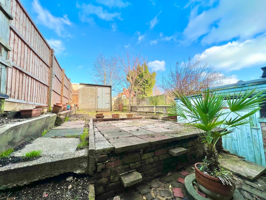 Property photo 3 of 12