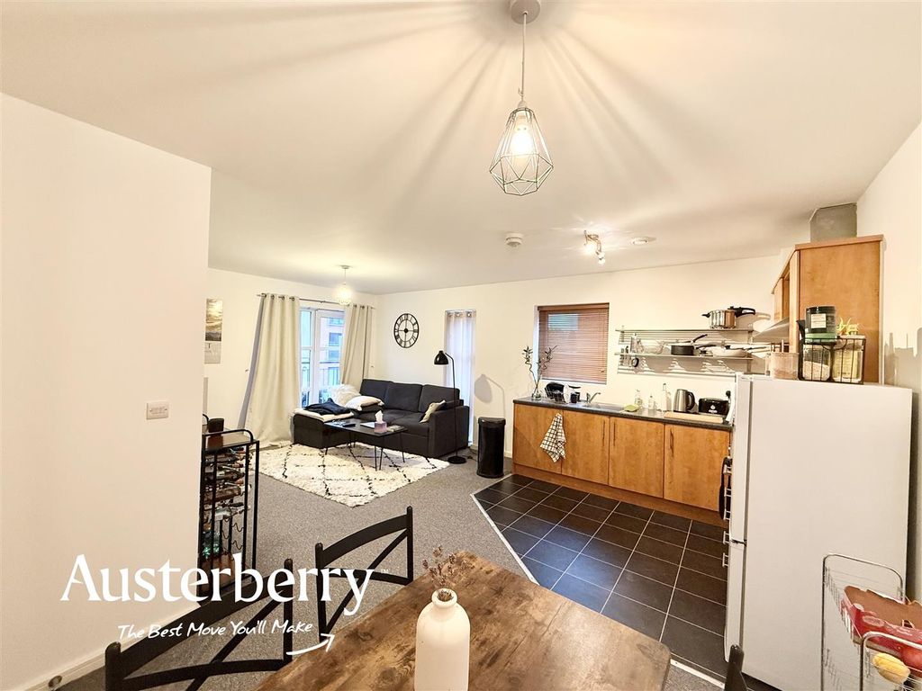 Property photo 3 of 12 Img_0837.Jpg