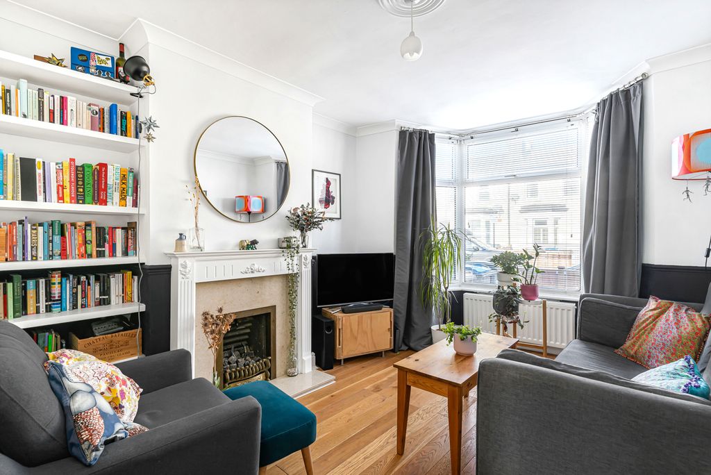 Property photo 1 of 21 Reception