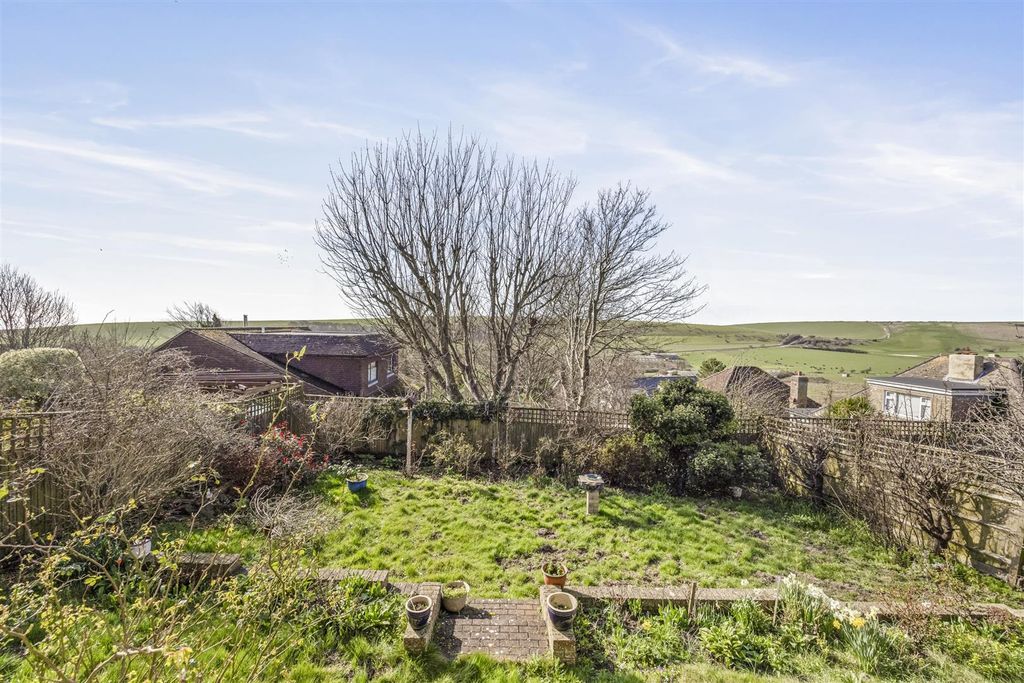 Property photo 2 of 25 Rear Garden