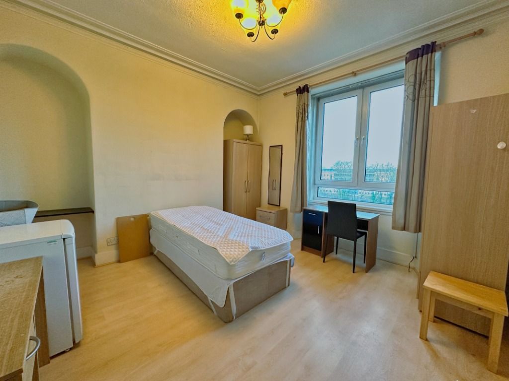 Property photo 3 of 7 Photo 3