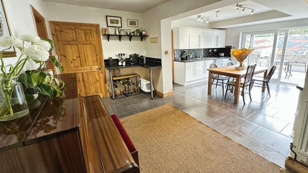 Property photo 1 of 27 25A89277-Img_5949.Jpg