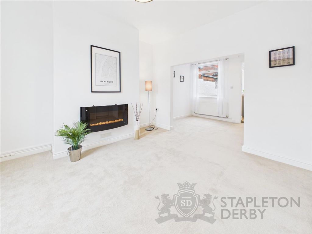 Property photo 3 of 10 Cam04645G0-Pr0105-Still006.Jpg