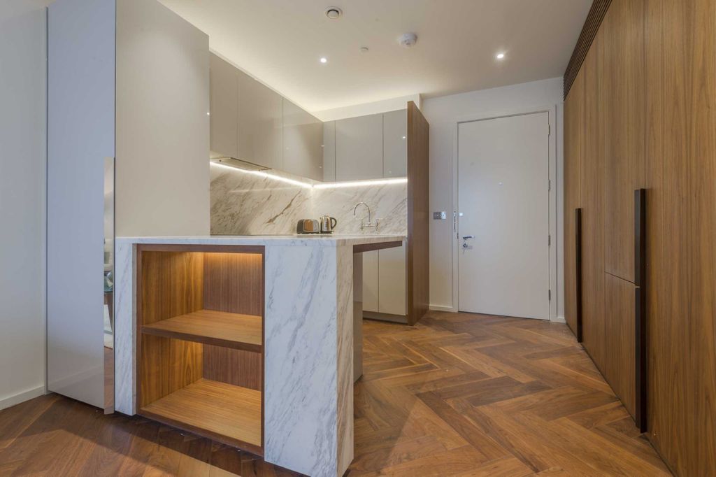 Property photo 2 of 16 Kitchen