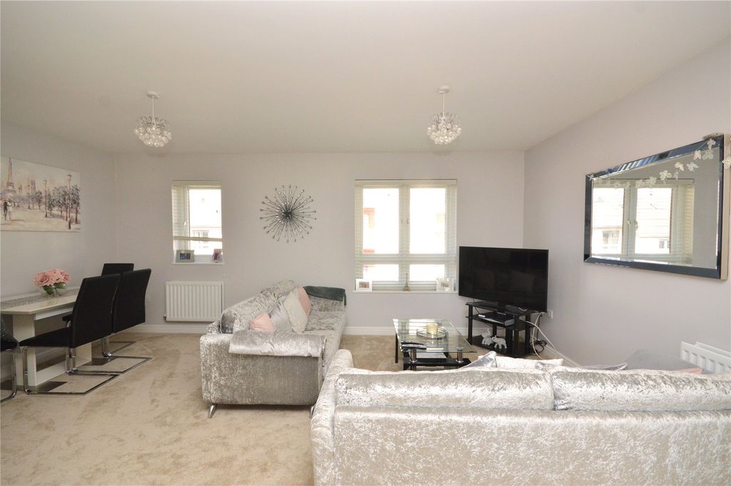 Property photo 2 of 11 Picture No. 09