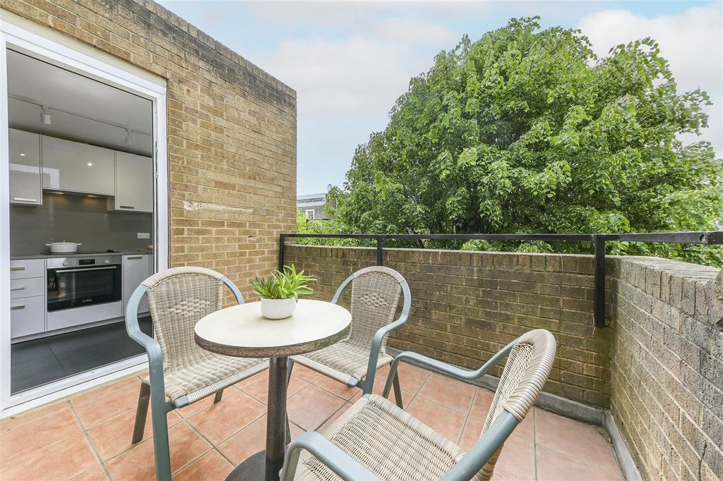 Property photo 3 of 10 Private Terrace