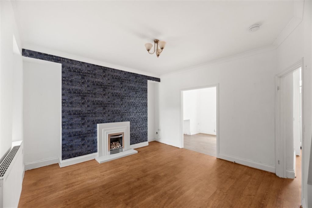 Property photo 2 of 17 Dining Room