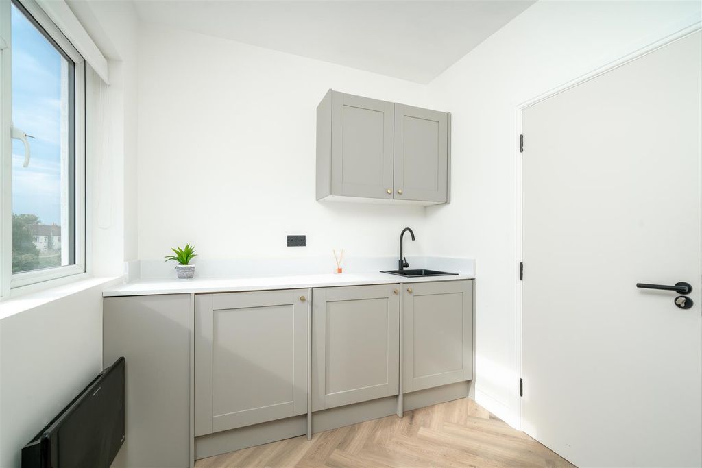 Property photo 2 of 4 Dsc04357.Jpg