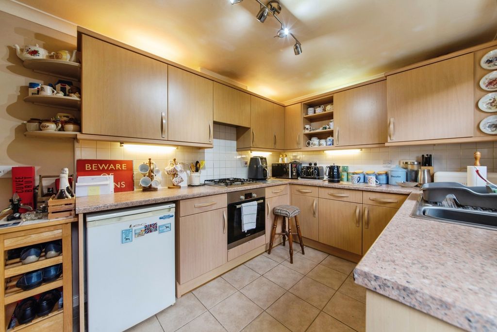 Property photo 3 of 16 Pbox-Img.Jpg