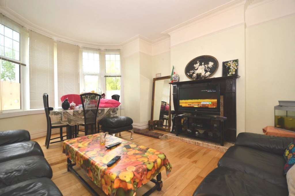 Property photo 3 of 5
