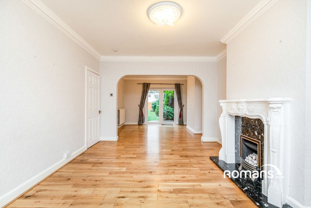 Property photo 3 of 17 Pbox-Img.Jpg