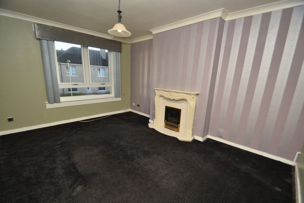 Property photo 2 of 13 4701004