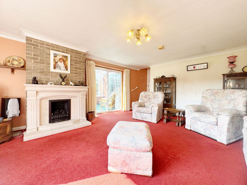 Property photo 2 of 26