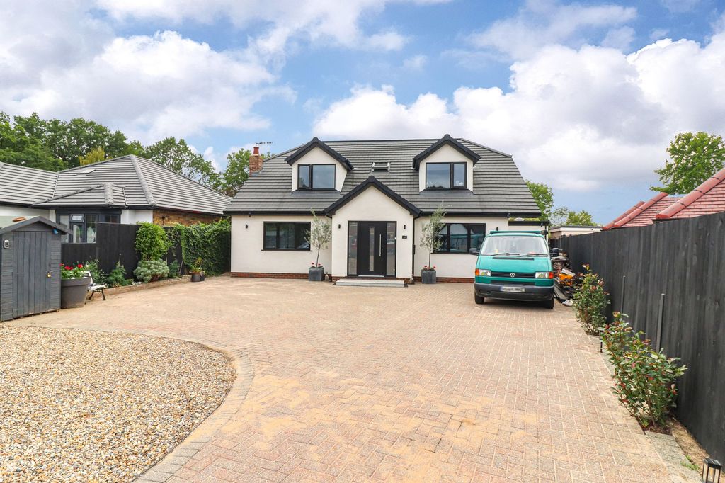 Property photo 1 of 44