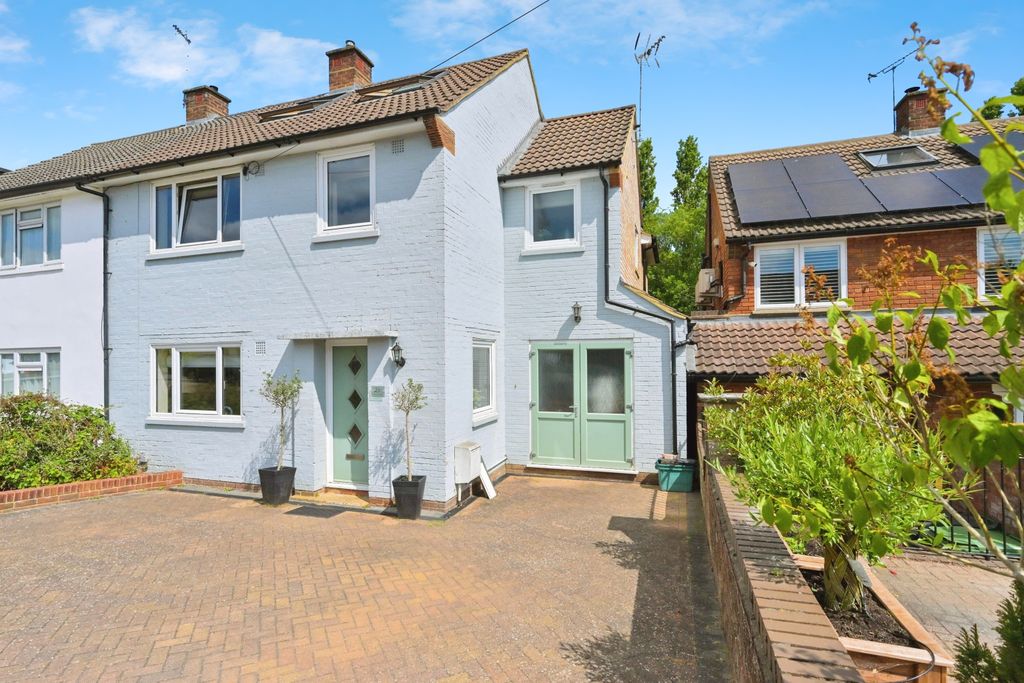 Property photo 1 of 20