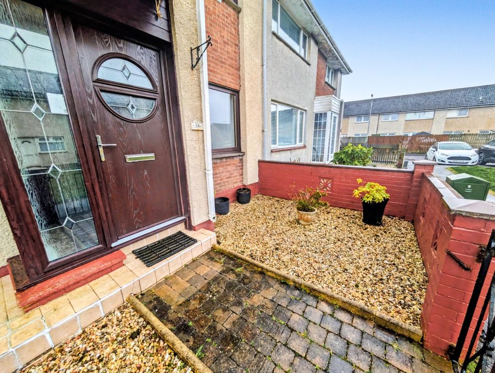 Property photo 2 of 25