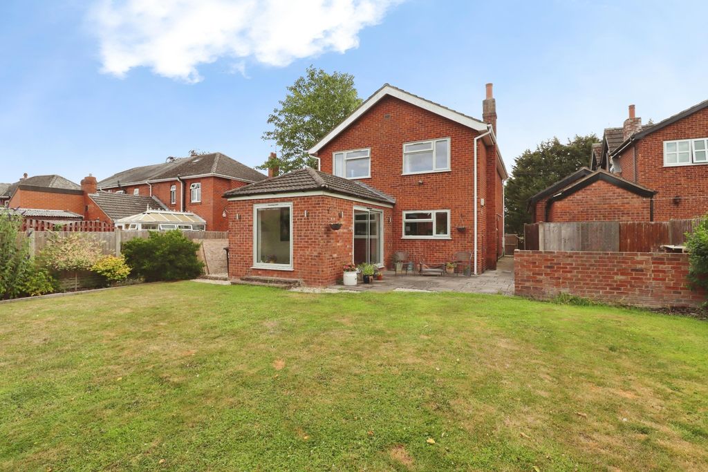 Property photo 1 of 24
