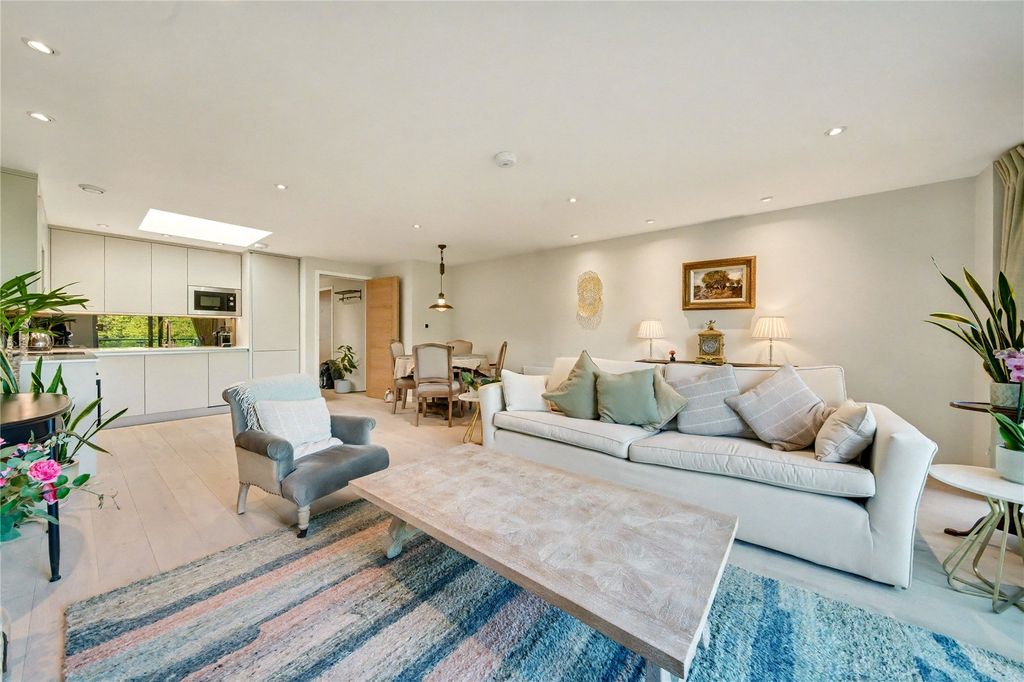 Property photo 2 of 13 Picture No. 10