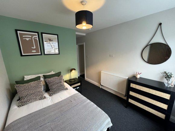 Property photo 3 of 8 8949736.Jpg