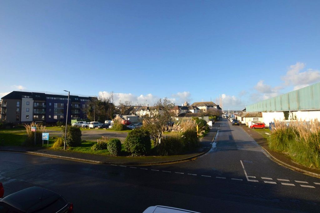 Additional image 7 of 3 bed flat to rentRailway Cottages, Falmouth, Cornwall TR11