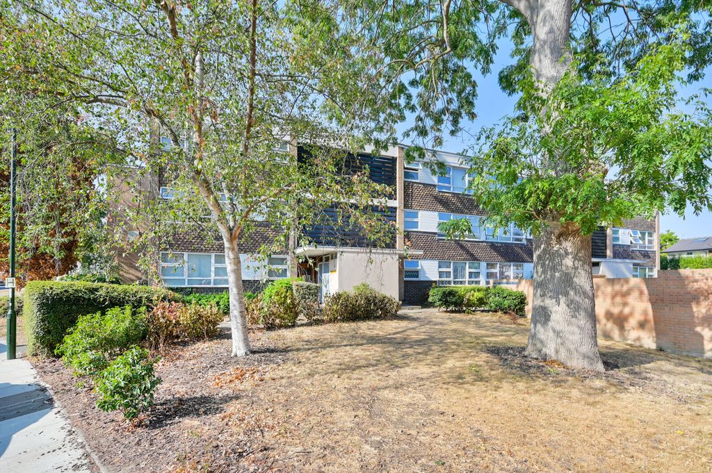 Property photo 2 of 7