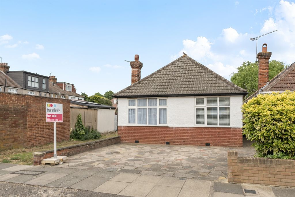 Property photo 1 of 11