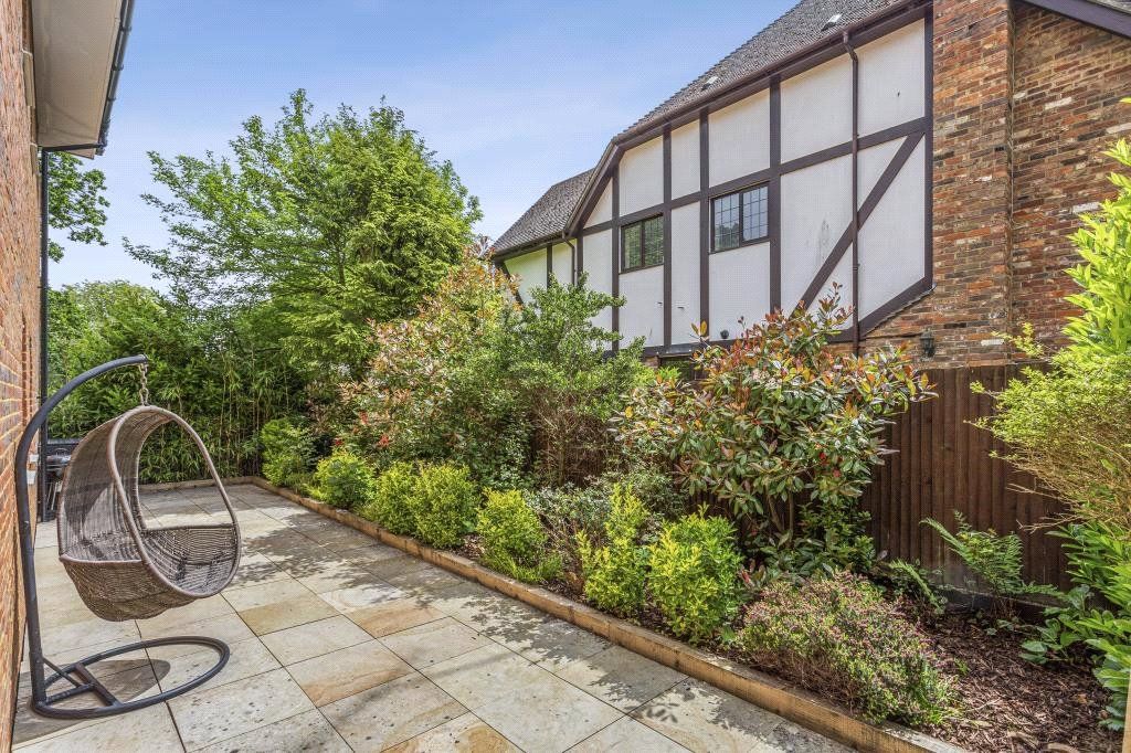 Property photo 2 of 14 Private Terrace