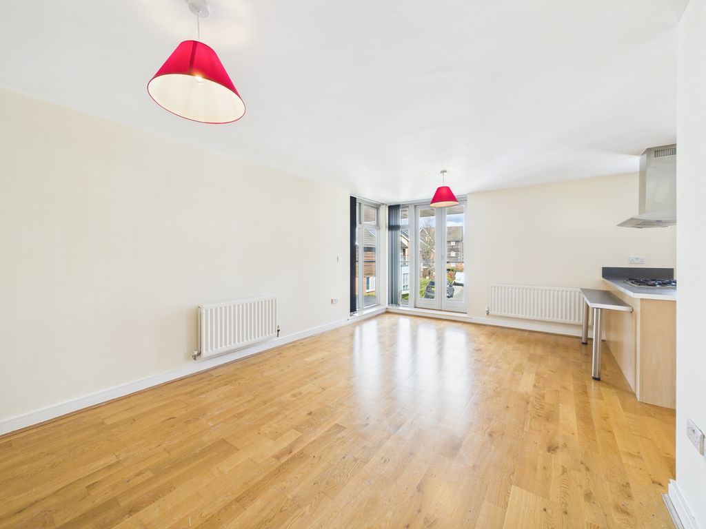 Property photo 3 of 9 Photo 7