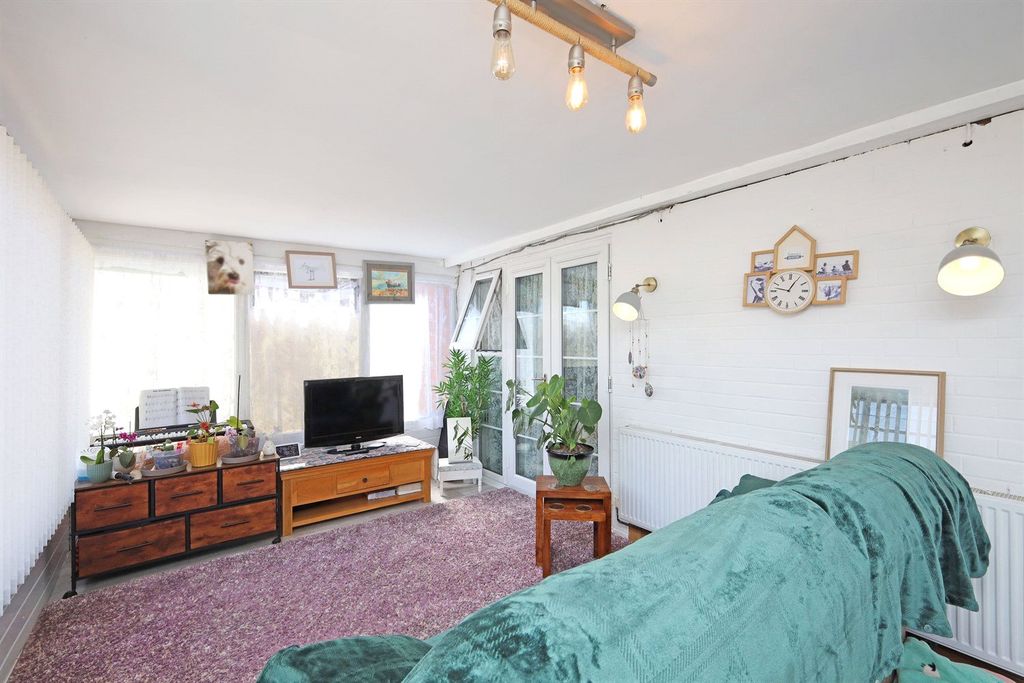 Property photo 3 of 21 Picture No. 03