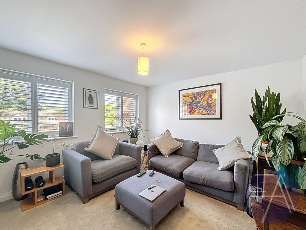 Property photo 2 of 22 4498083