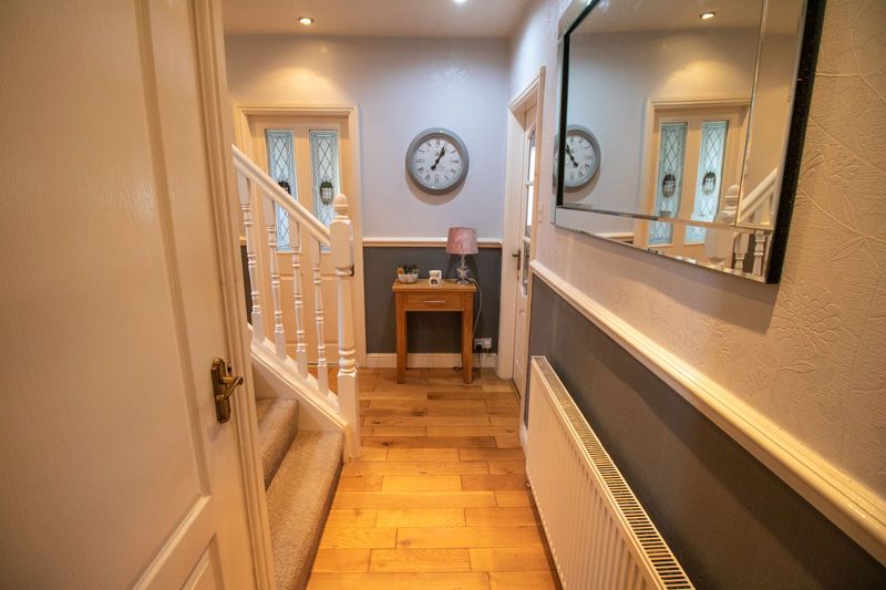 Property photo 2 of 21 Entrance Hallway