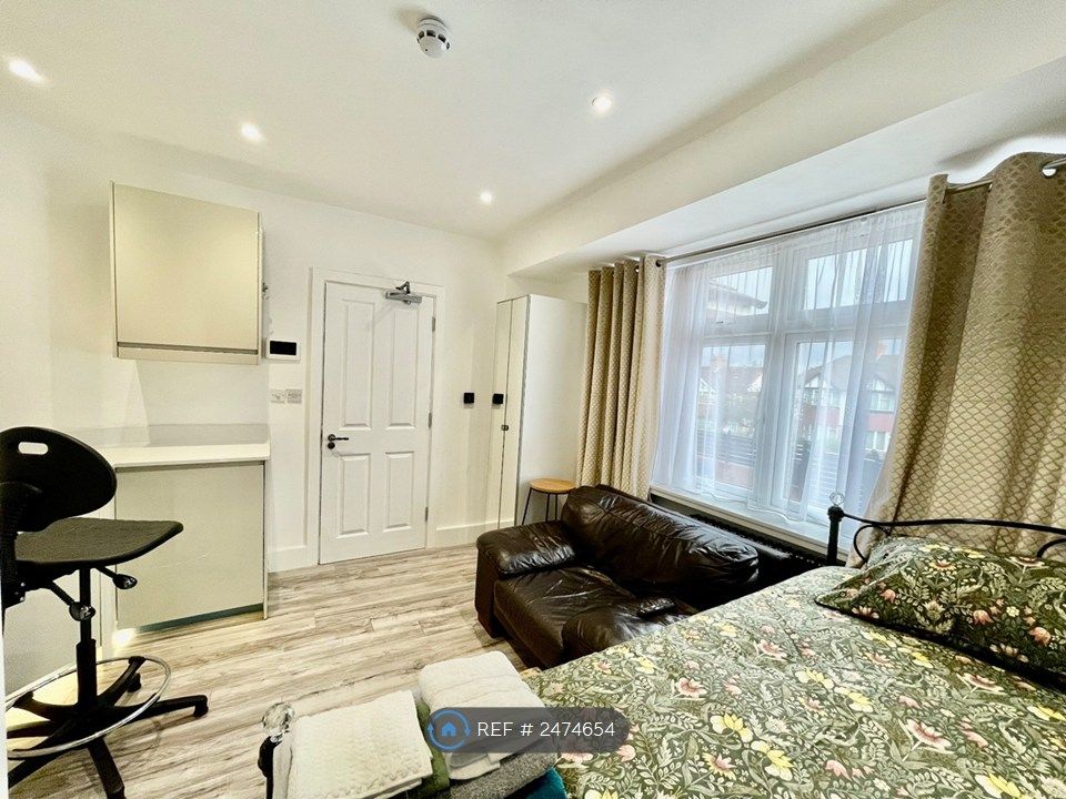 Property photo 2 of 9
