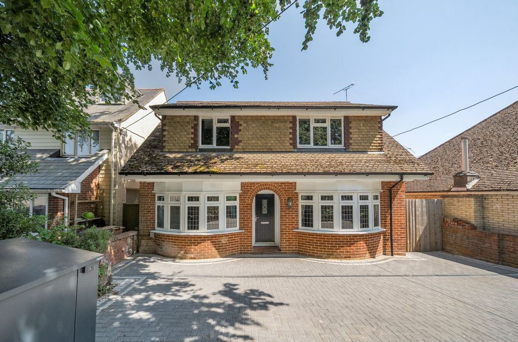 Property photo 1 of 18