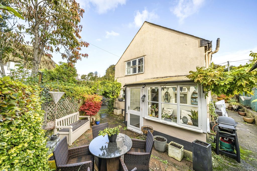 Property photo 2 of 16 Picture No. 23