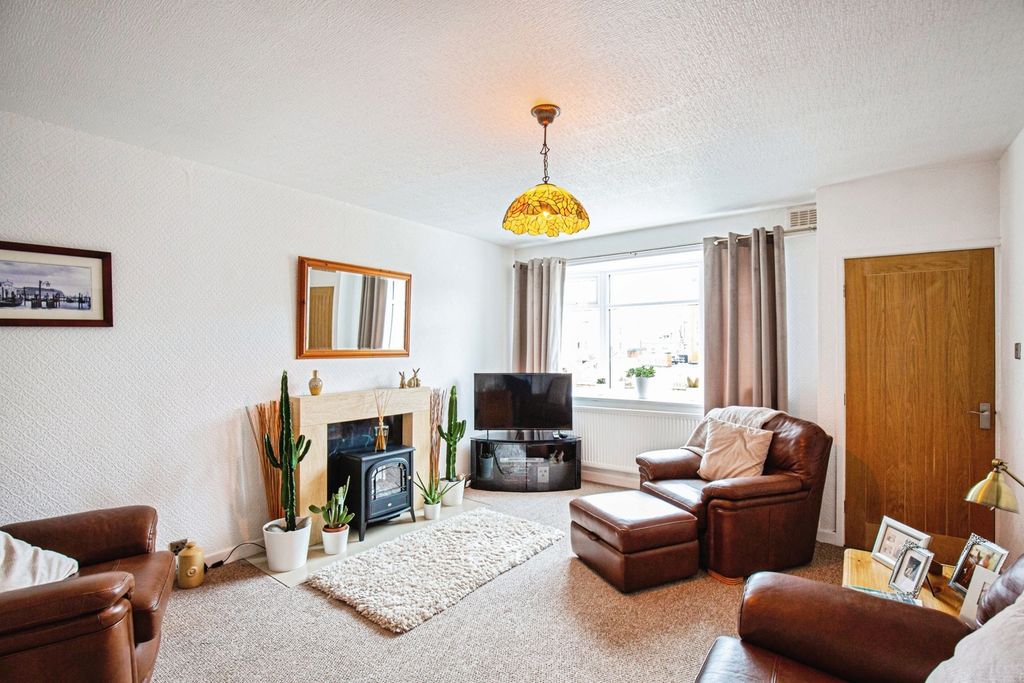 Property photo 2 of 14 Pbox-Img.Jpg