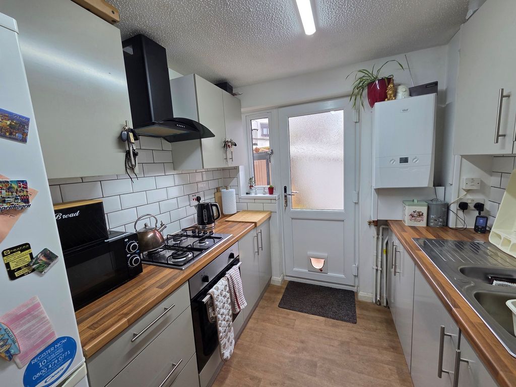 Property photo 2 of 14