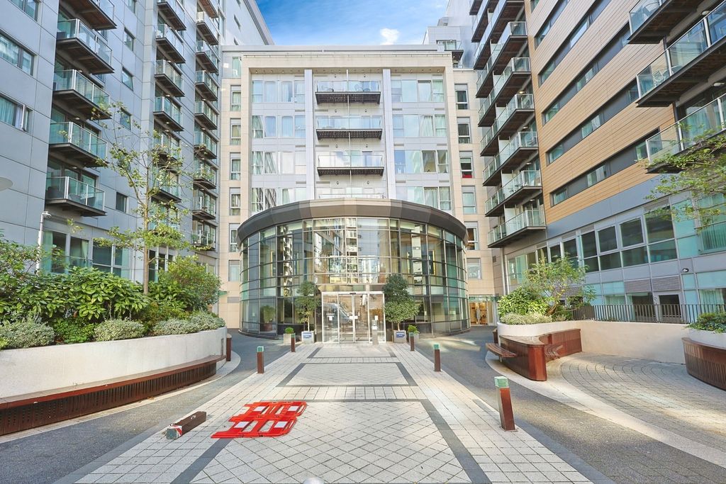 Property photo 1 of 12 Photo