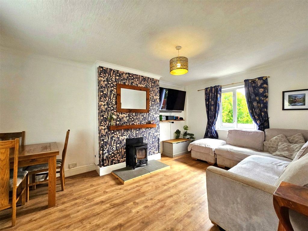 Property photo 3 of 17 Picture No. 15