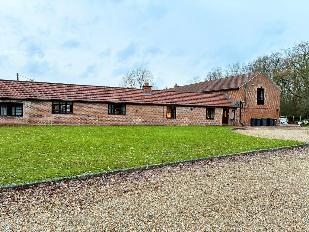 Property photo 1 of 1