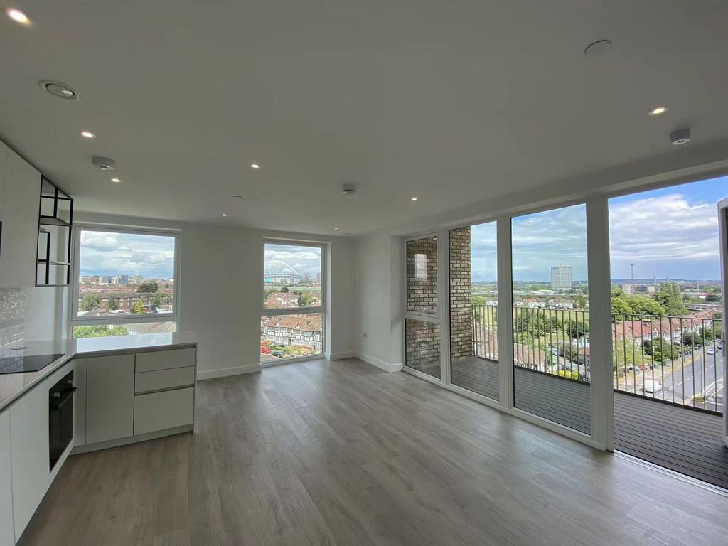 Property photo 2 of 7