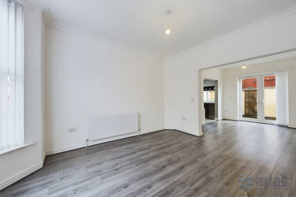 Property photo 3 of 16 Property Image