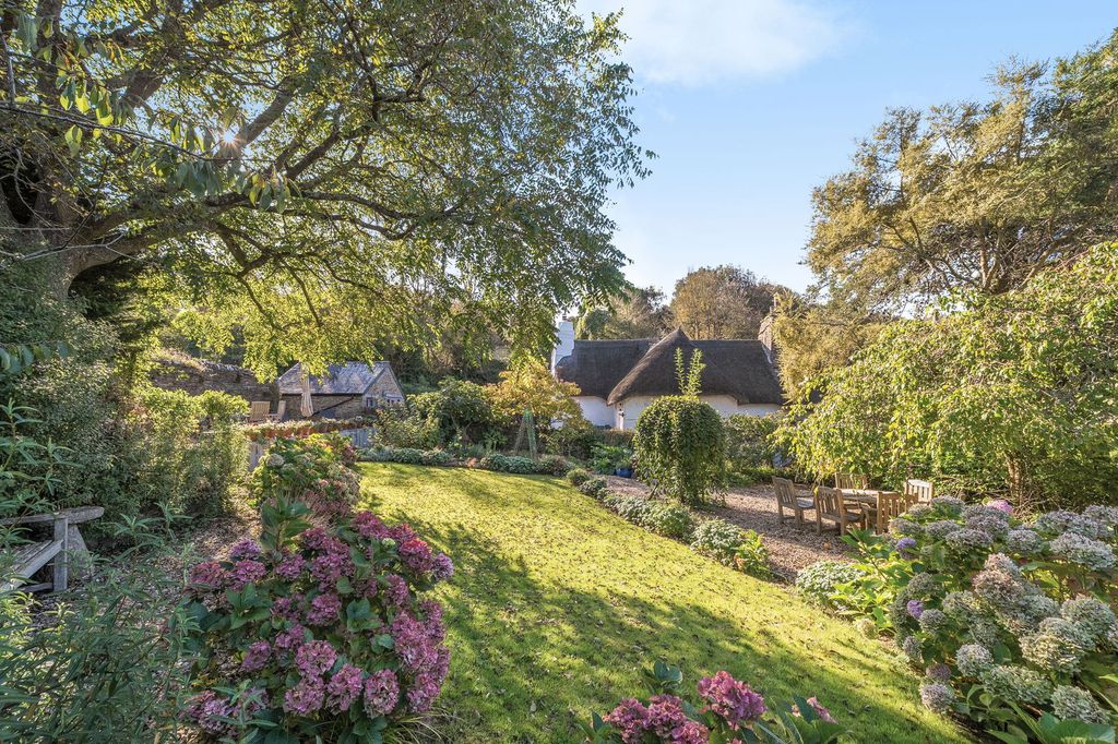 Property photo 1 of 30