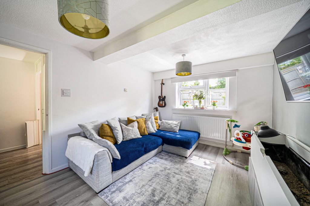 Property photo 3 of 21