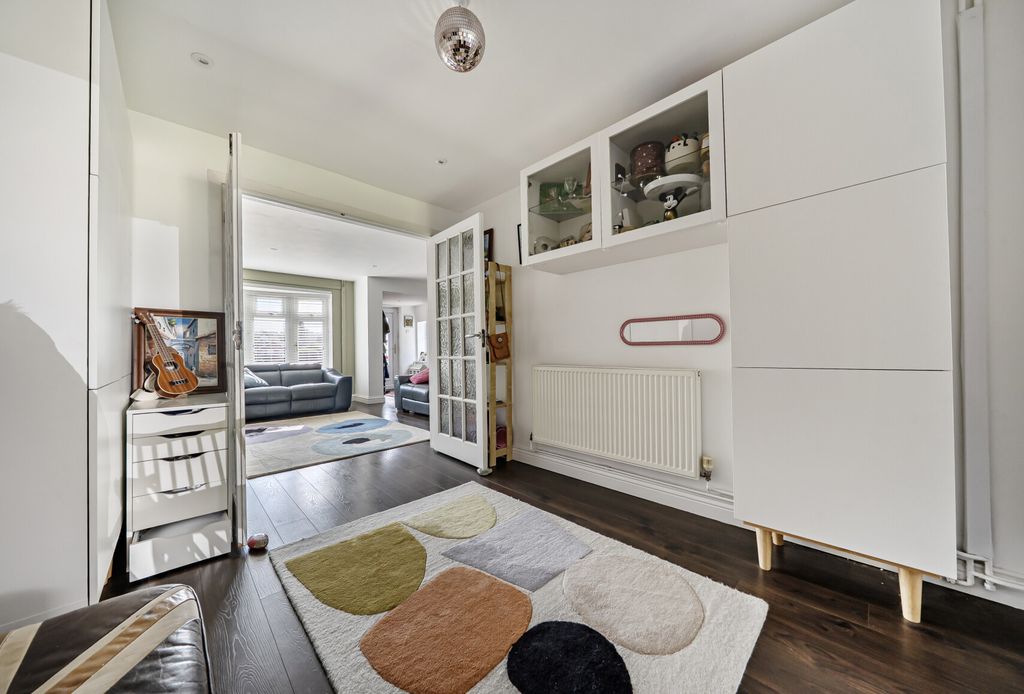 Property photo 1 of 20 Family Room