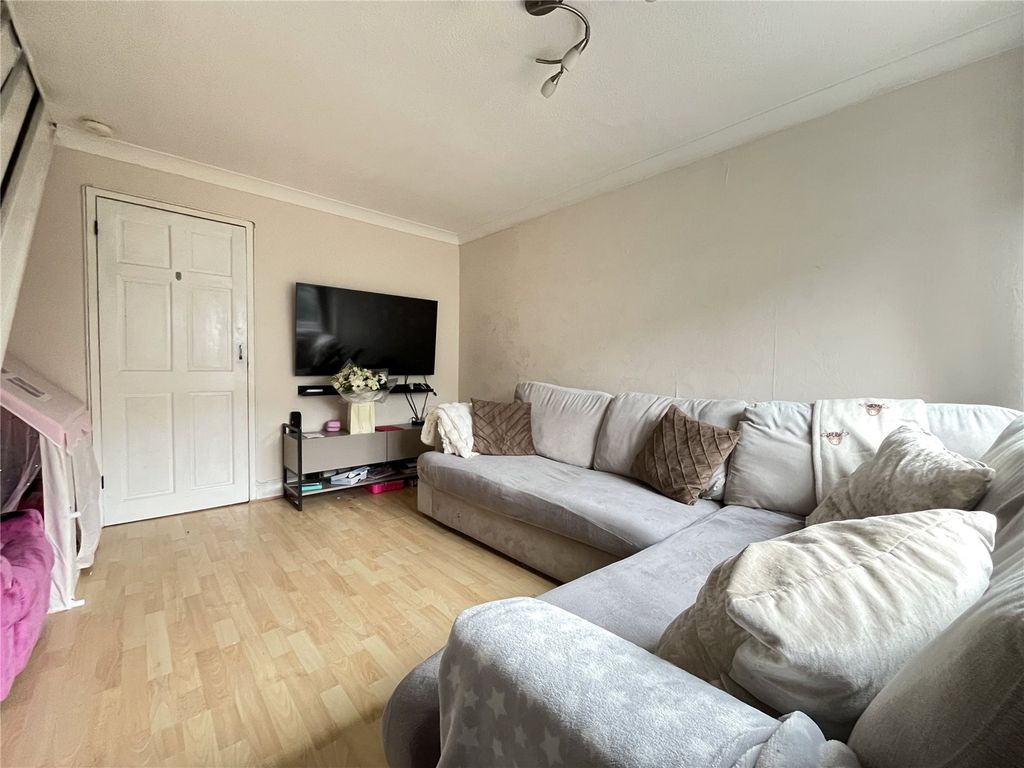 Property photo 2 of 11 Picture No. 07